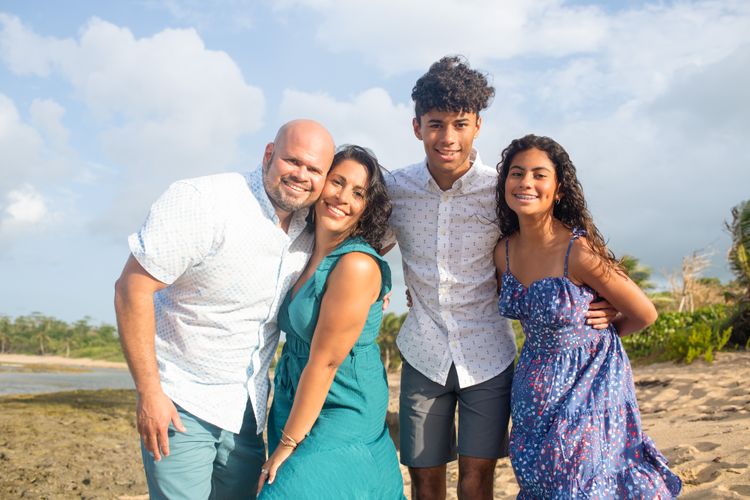 Capturing Memories in Paradise: A Beach Family Portrait Session in Manatí, Puerto Rico